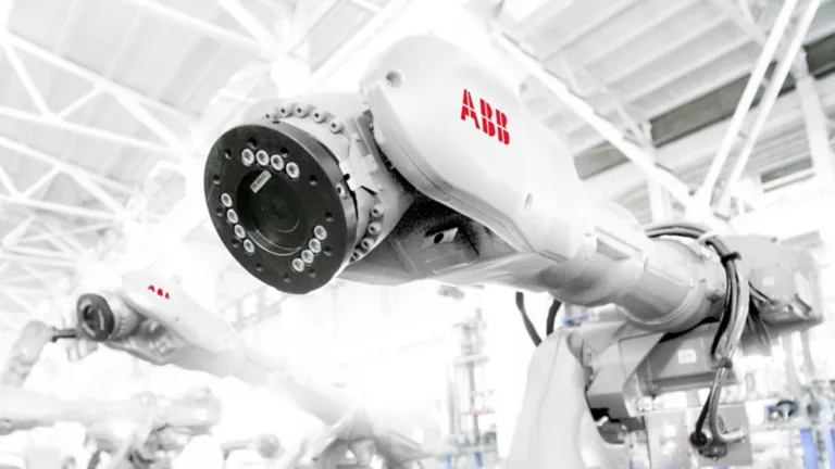 Industry Robot 16x9 100